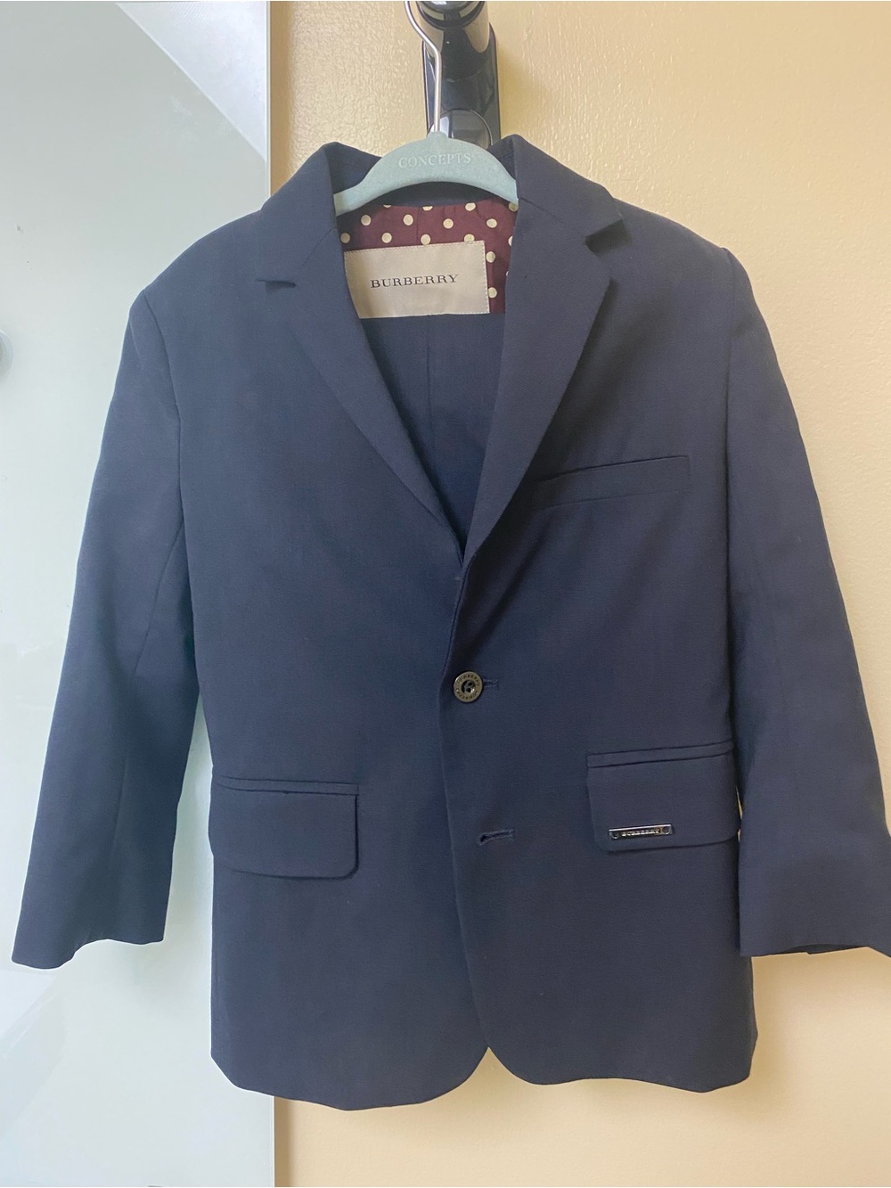 Authentic Burberry Boys Suit Size 4T/ 4Y 102cm – Excellent Condition